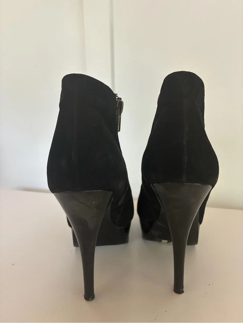 Steve Madden Black Suede Platform Ankle Booties - Women's High Heel. NO BOX